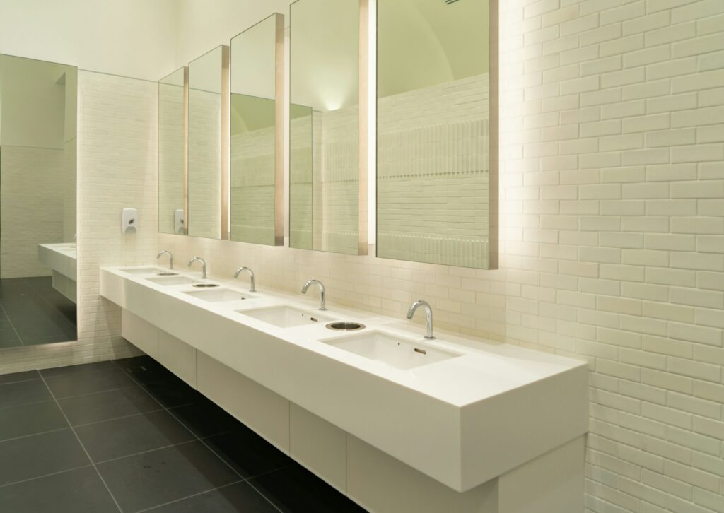 Mountain Queen Cleaning Services offers services of Residential Cleaning, Deep Cleaning, Move Out - In, Airbnb Cleaning, Post Construction Cleaning, Window Cleaning, Office Cleaning, Commercial Cleaning in Salt lake County, Utah county, Wasatch county, Davis county - Residential Cleaning